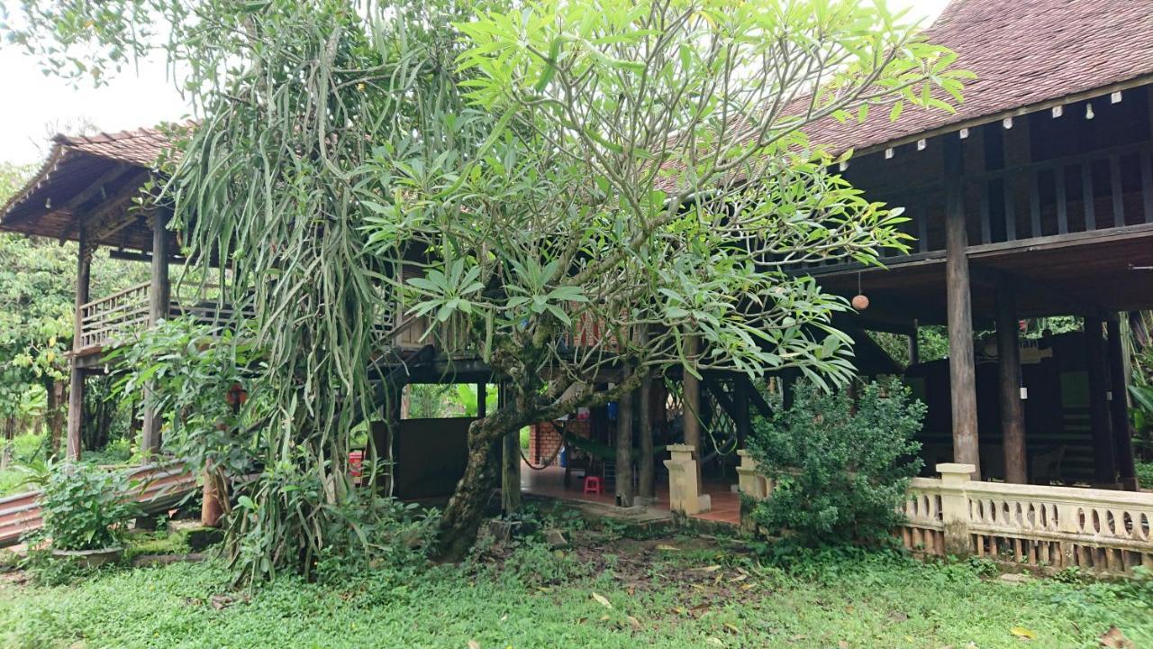Vuonthuguesthousegarden Kon Tum Exterior foto